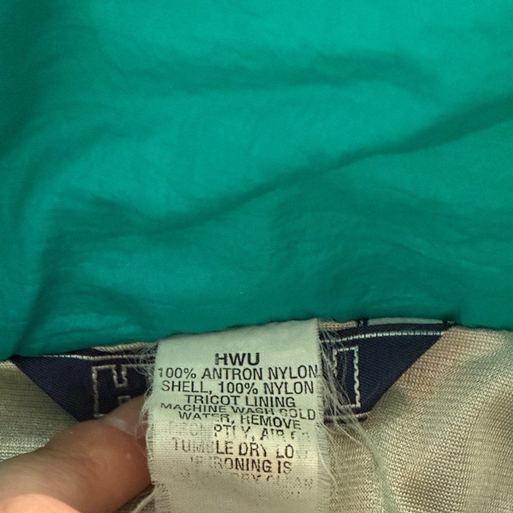 VINTAGE and rare 90 Jack Daniels Jacket - hilton Black, Purple, Teal - large men - Picture 6 of 8